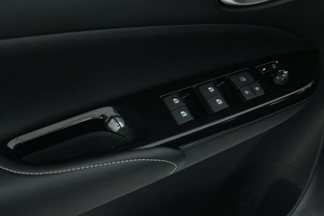 TOYOTA YARIS HATCH XS AT 19/20 - Foto 9
