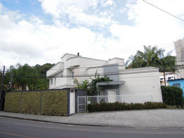 Casa à venda com 2 dormitórios em Glória, Joinville cod:15726N/1