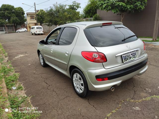 Peugeot 207 xr 2011 1.4 - Foto 4