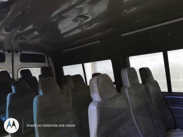 Van Master 16 lugares ( oportunidade) - Foto 5