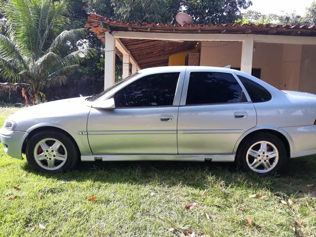 Vectra Expression 2.2 8v