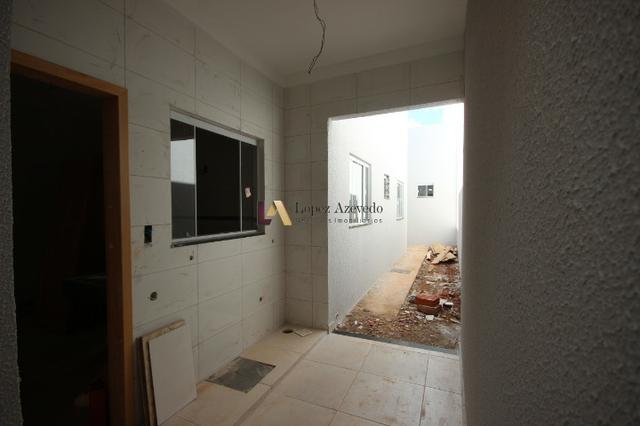 Casa 3/4, pé direito duplo porcelanato no Cerejeiras!! - Foto 14