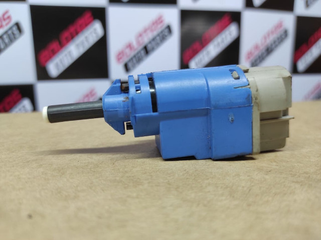 1476 Interruptor Pedal Da Embreagem Duster Captur Kwid 253255192r