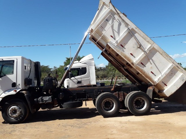 VENDO FORD CARGO 2629 TRAÇADÃO.