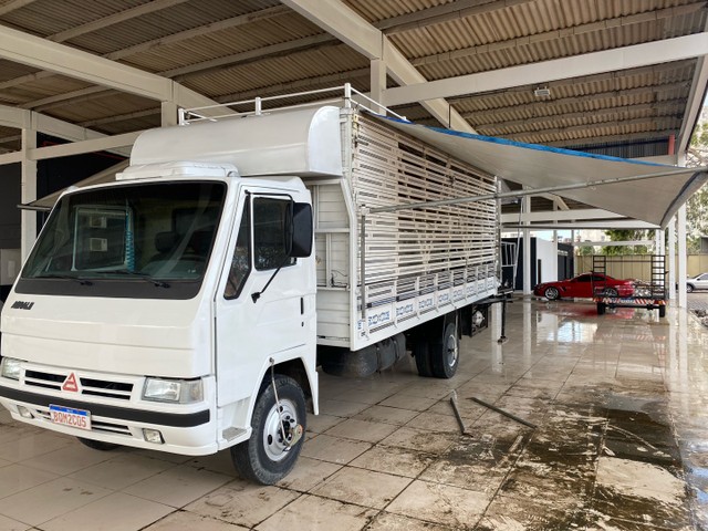 VENDO CAMINHÃO