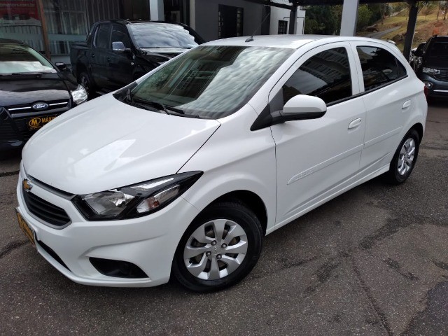 ONIX 1.0 FLEX LT 2018 COMPLETO MY LINK PNEUS NOVOS