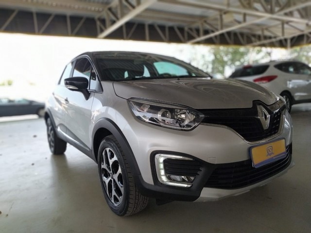 RENAULT CAPTUR INTENSE 2.0 AUTOMÁTICO 4P