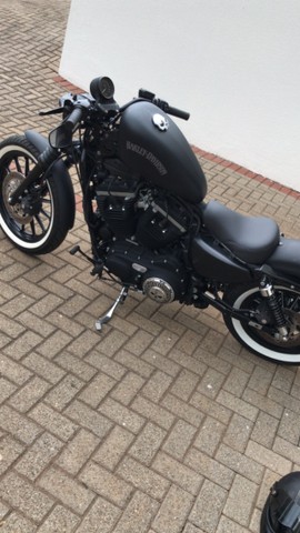 HARLEY DAVIDSON 883 IRON