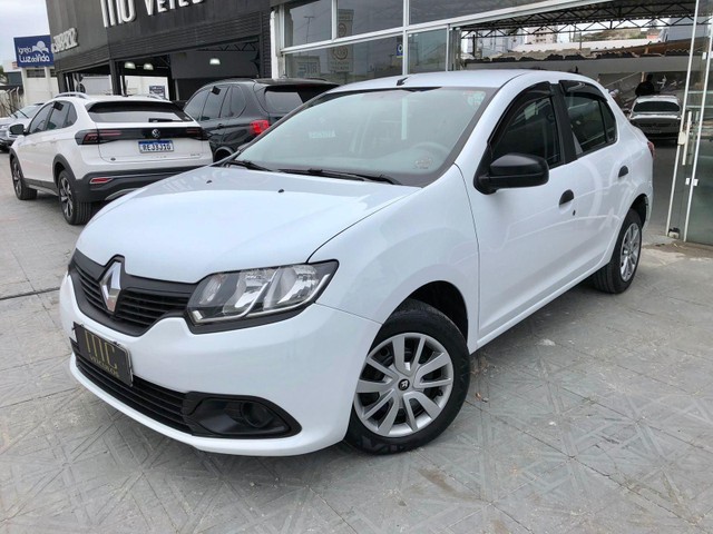 RENAULT LOGAN AUTHENTIQUE