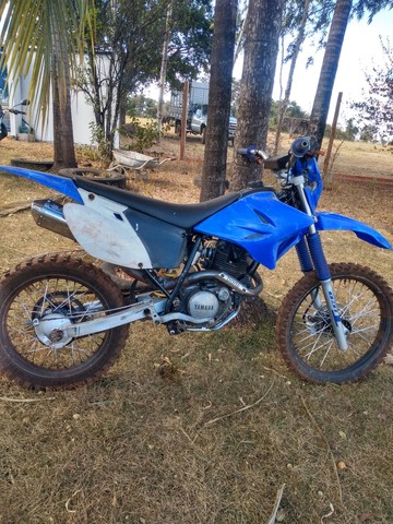 MOTO TRILHA