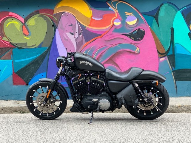 HARLEY DAVIDSON IRON 883 2013 EXTRAAAA!