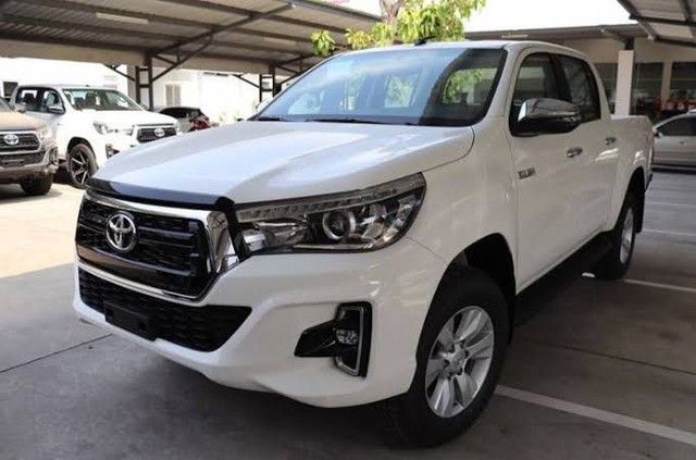 TOYOTA HILUX 2021