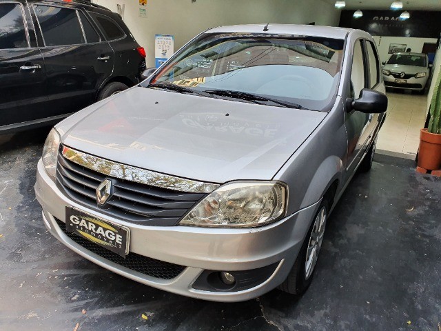 RENAULT LOGAN EXPRESSION 1.6 2012 AUTOMÁTICO