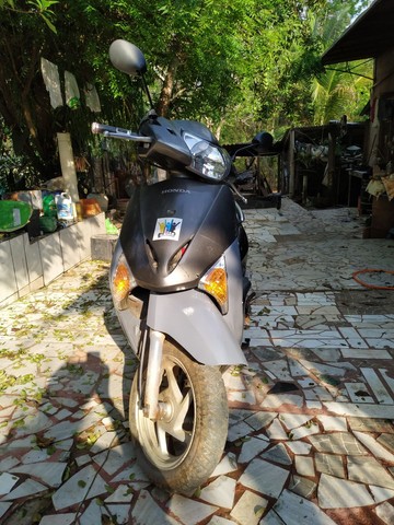 HONDA LEAD E YAMAHA NEO