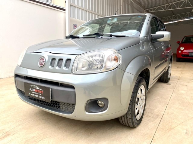 FIAT UNO 1.0 VIVACE 2012 COMPLETO