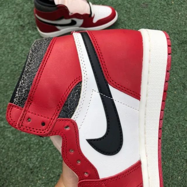 AIR JORDAN 1 HIGH "LOST AND FOUND - Foto 4
