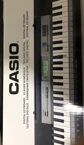 Teclado Musical eletrônico Casio novíssimo R$550