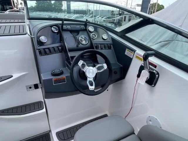 Ventura V265 (27pés) 2026 c/ TETO-   Ñ Focker Nx Phantom NHD Triton - Foto 10