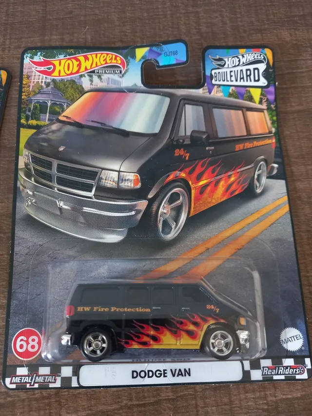 Carrinho Hot Wheels Set C/5 - Edição Sedans De Luxo Mattel