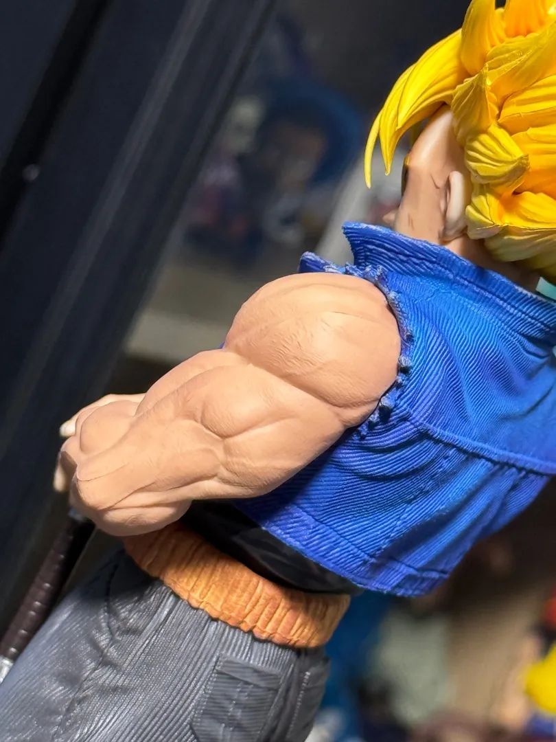 Action Figure Future Trunks  - Foto 3