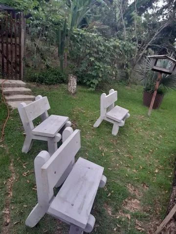 Banco em cimento para decoração de jardim e chácaras