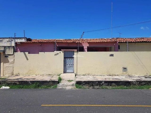 R. JONATAS BATISTA - BAIRRO: CENTRO