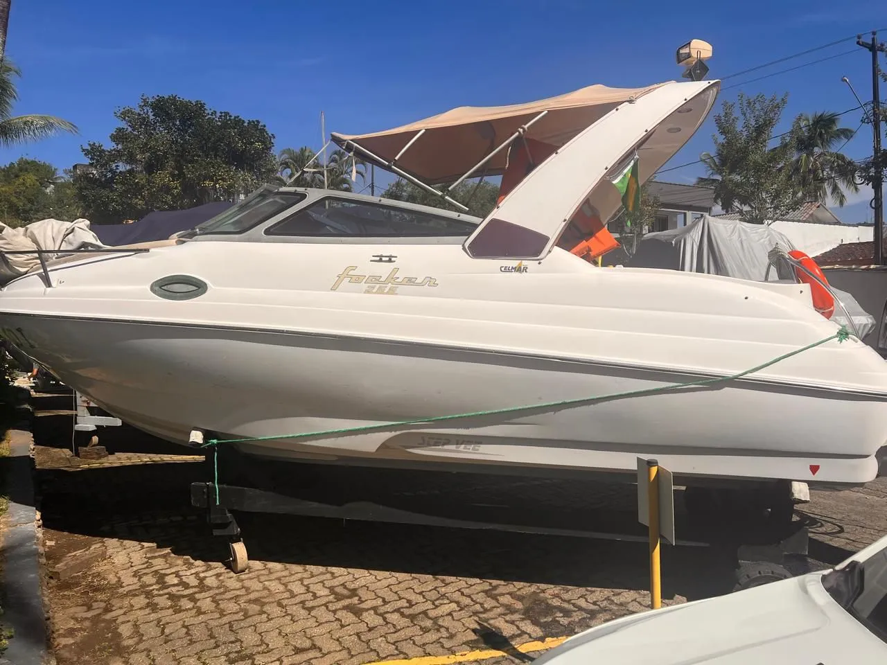 LANCHA FOCKER 255