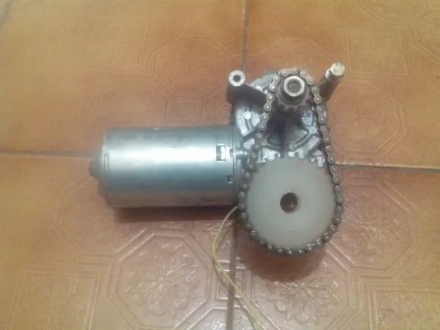 Motor\redutor 12vcc Coroa, pinhão e corrente,  48 rpm 