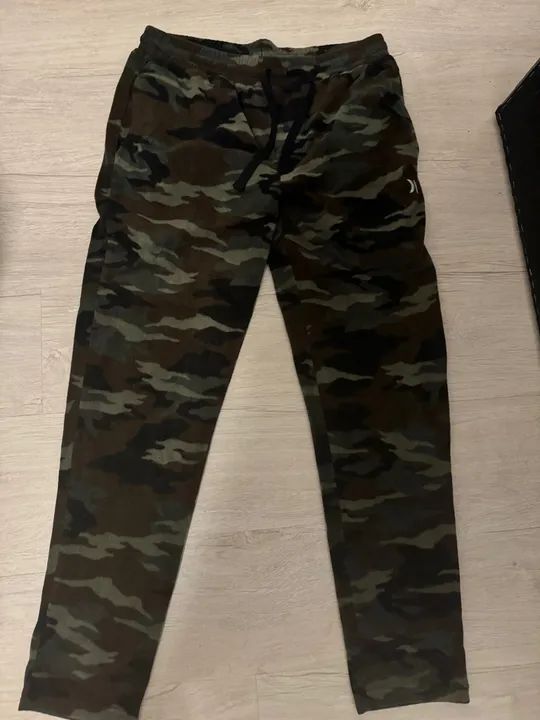 Calça camuflada Hurley