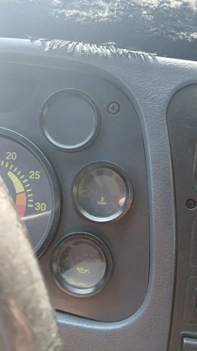 Mercedes 1718 toco ano 2009 - Foto 3