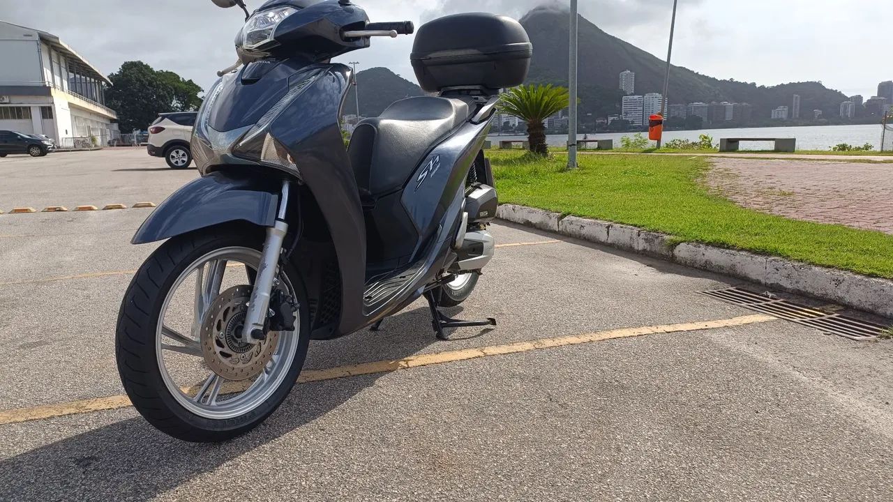 SH 150 - 2019 - 11.494km. 2 Pneus 0km Michelin - Foto 5