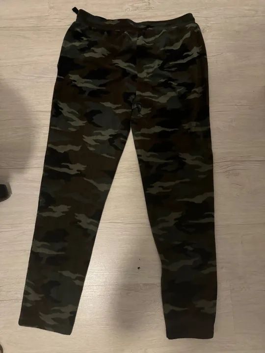 Calça camuflada Hurley - Foto 2