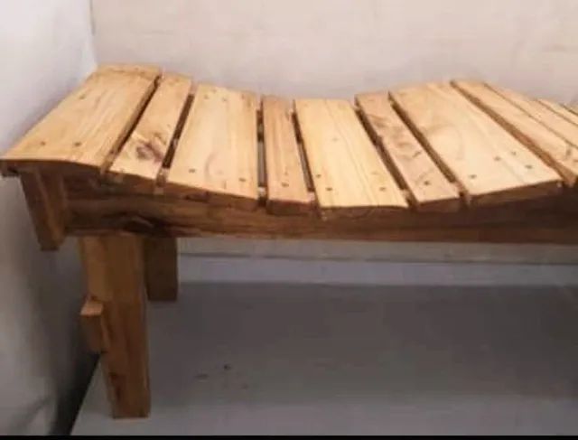 Banco madeira maciça demolição pallets  - Foto 4