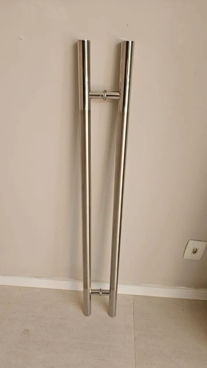 Puxador de porta em Inox