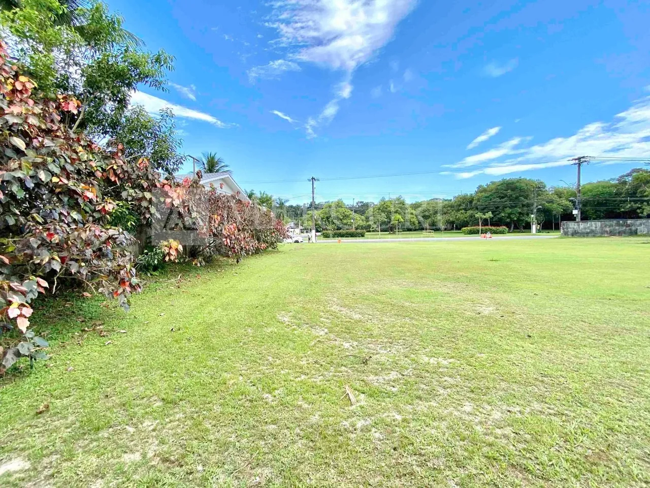 Terreno à venda em condomínio fechado, 1540 m² por R$ 3.500.000 - Imobiliária Guarujá