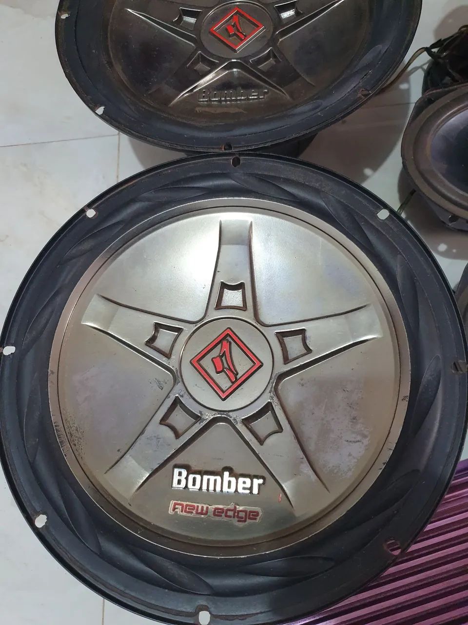 Subwoofer Bomber New Edge