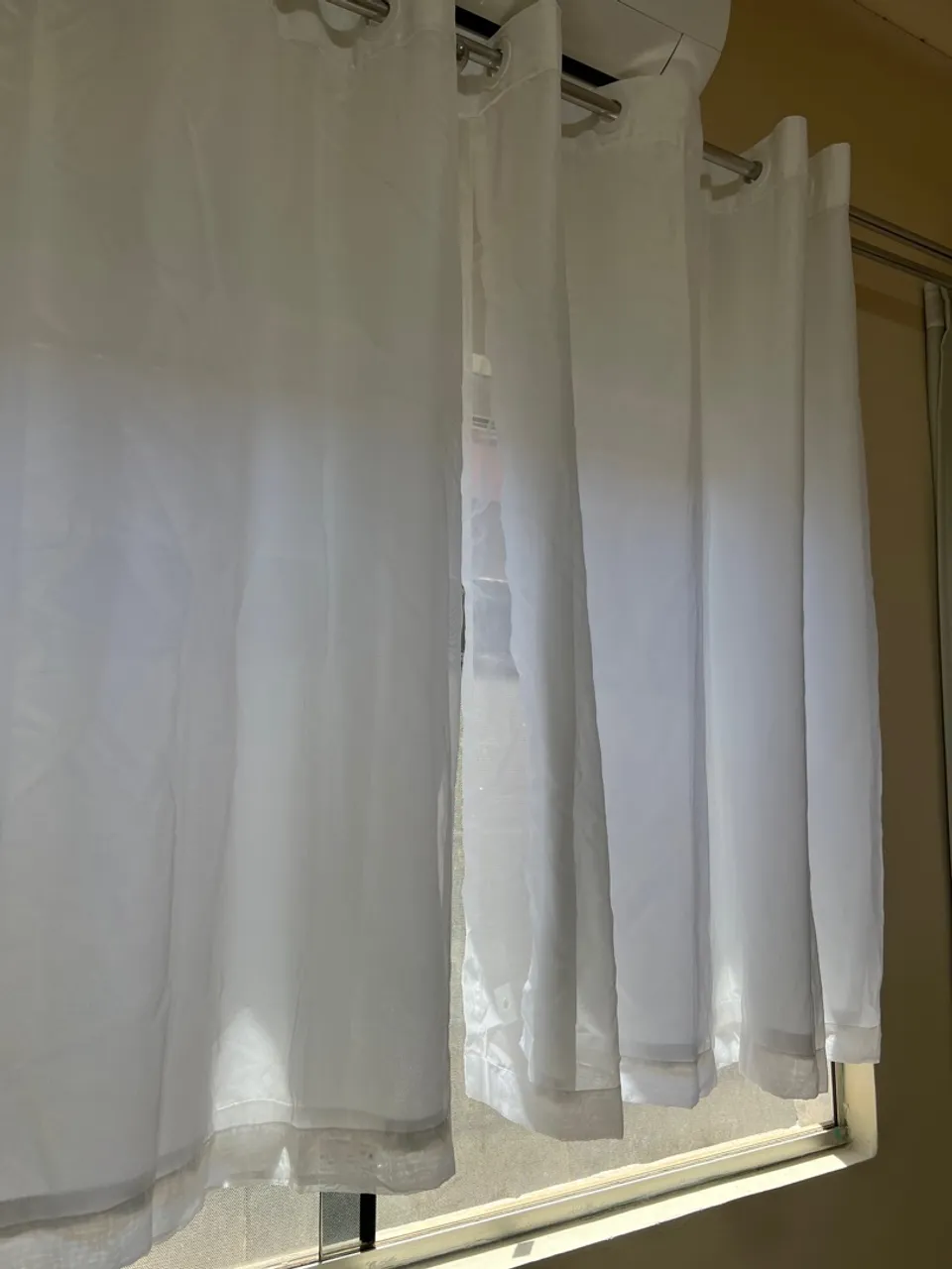 Cortinas Brancas
