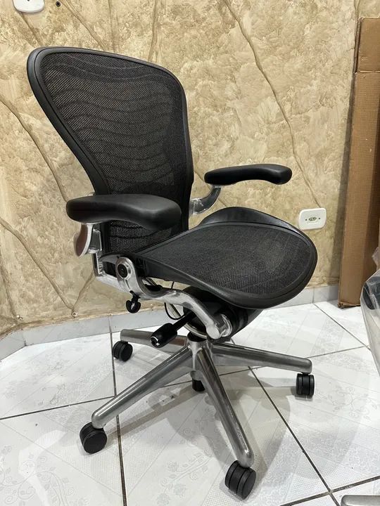 Cadeira  Herman Miller Aeron B semi completa  - Foto 5