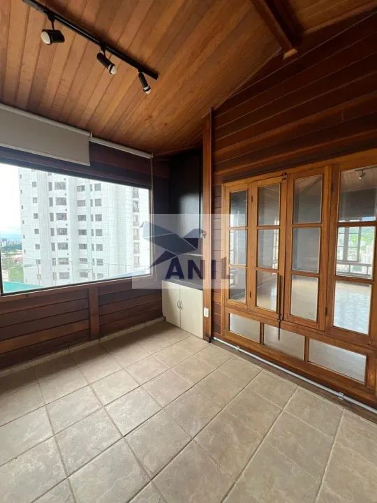 Casa comercial, com deque e linda vista definitiva! - Foto 15