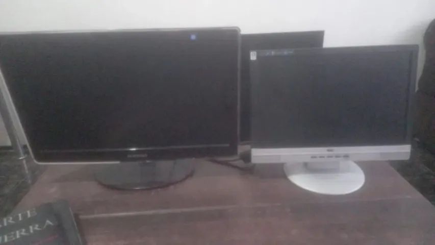 2 MONITORES (SAMSUNG 22' E AOC 17')