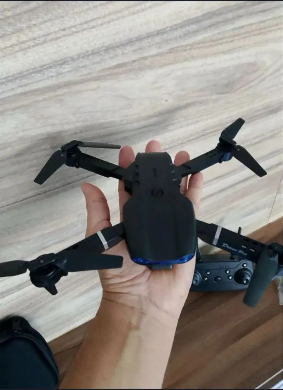 Drone E99 Pro Ótimo para crianças! 