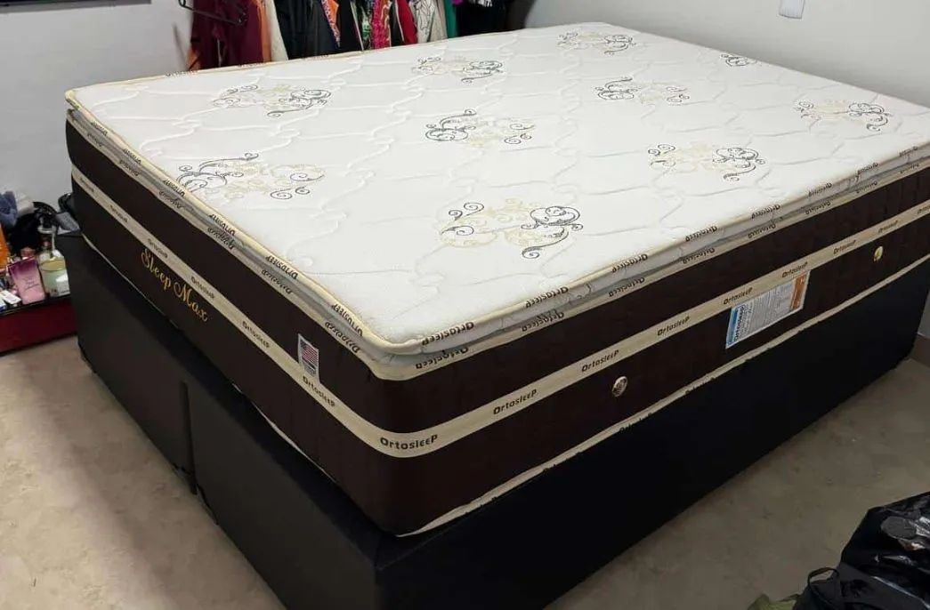 Cama Queen ellesp Max 158 com pillon top 