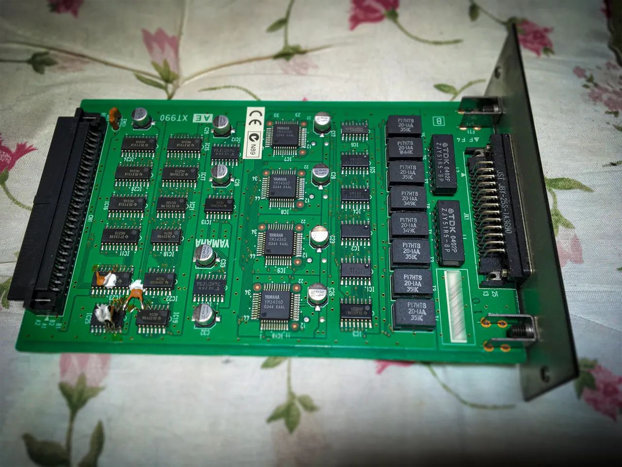 Placa Yamaha MY8-AE com chicote - Foto 2