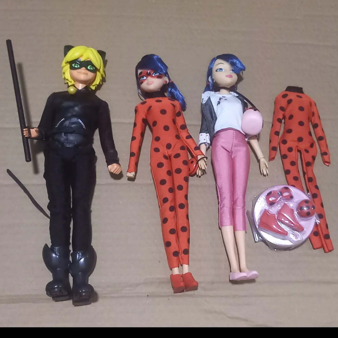 Lote de Bonecas Zag Miraculous Ladybug Boneca Ladybug ; Boneco Cat Noir ; Boneca Marinette