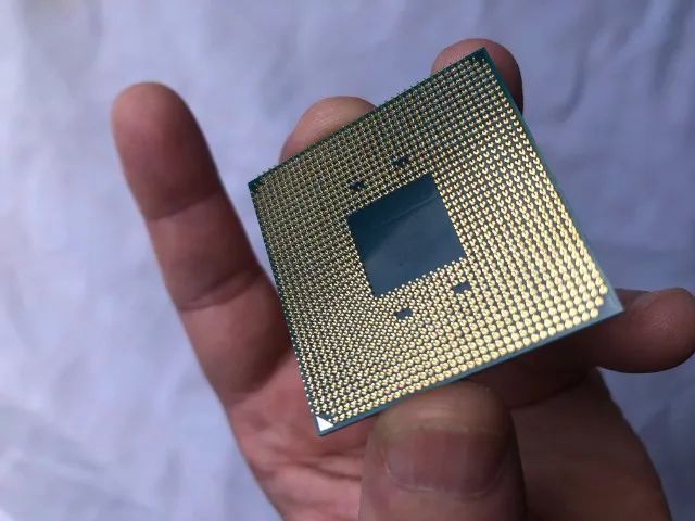 Processador AMD Ryzen 7 3700X 4.4Ghz PCIe 4.0 x16 Cache 32MB 8