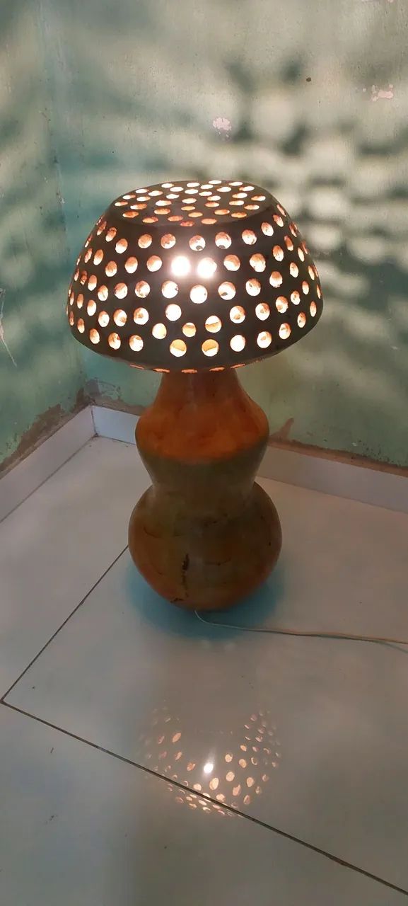 Luminária de Mesa em Formato de Cogumelo - Foto 4