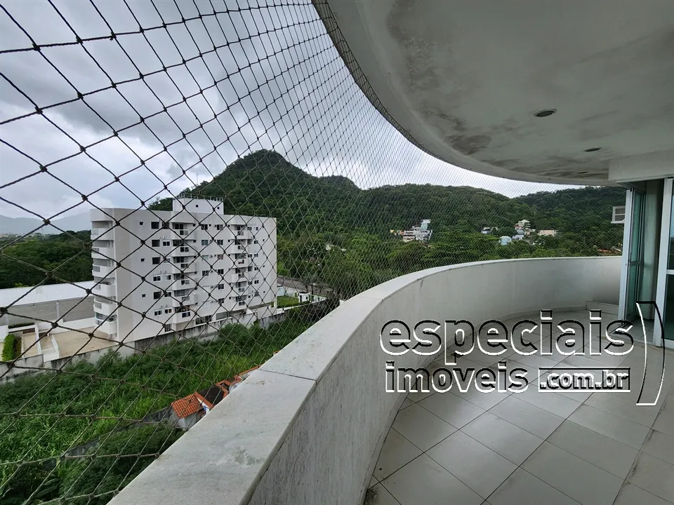 Apartamento à venda no MontBlanc. Vargem Pequena.