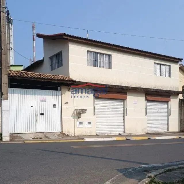 Residência Comercial no Centro de Igaratá