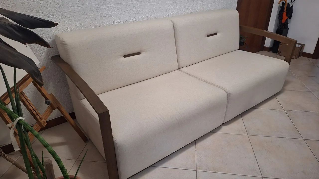 Prima Linea Fixed Sofa in Excellent Condition463752698277416963