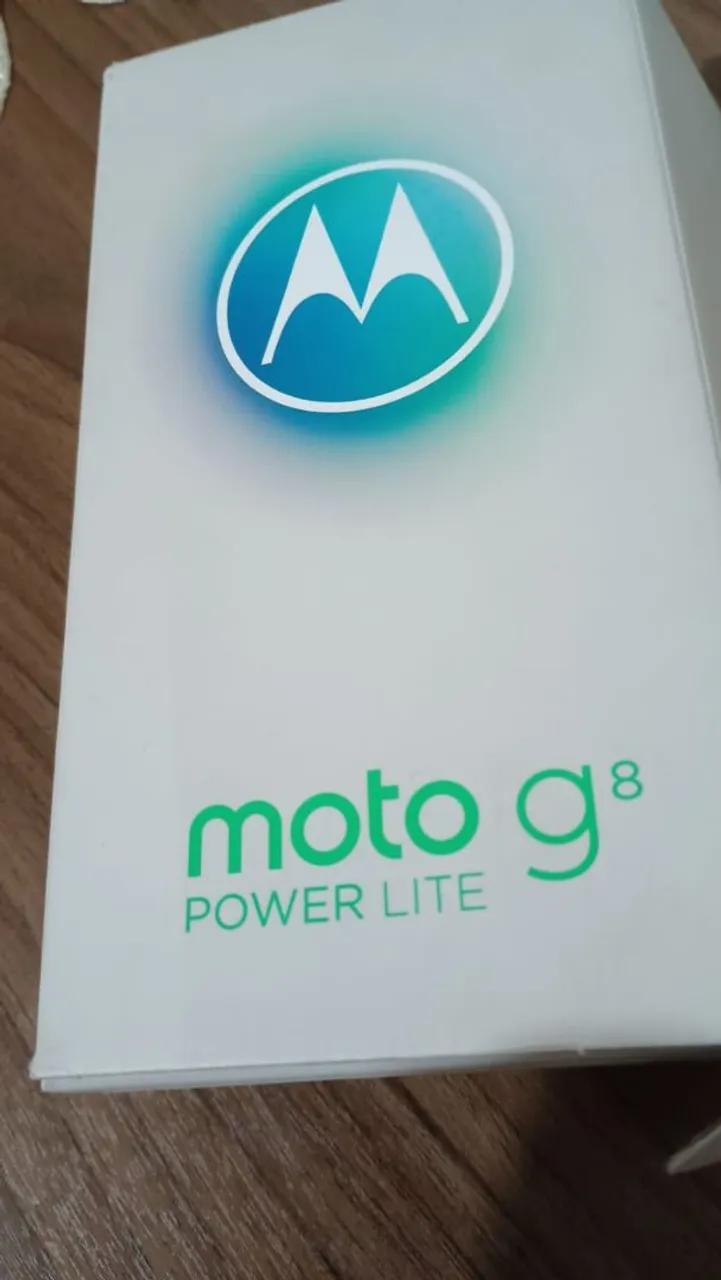 Moto G8
